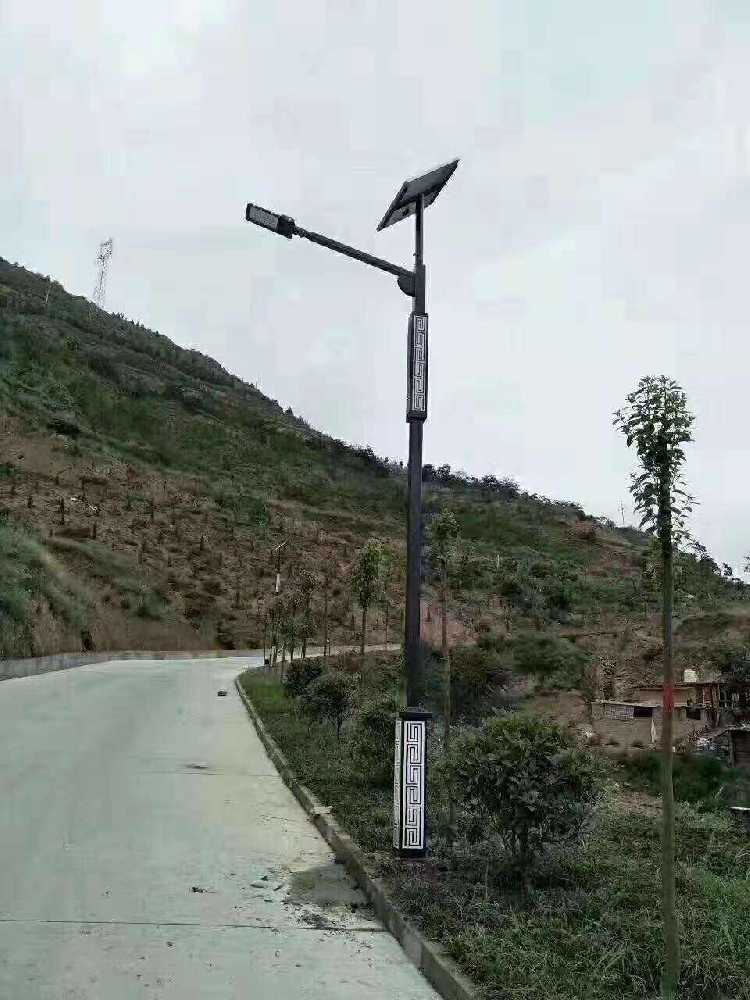 玛纳斯县仿古太阳能路灯